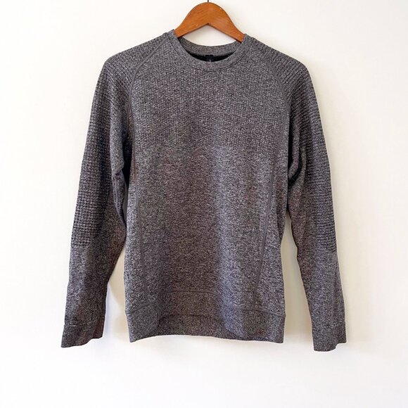 Lululemon Men's Engineered Warmth Long-Sleeve Crew Tee, Size Small - Picture 2 of 5